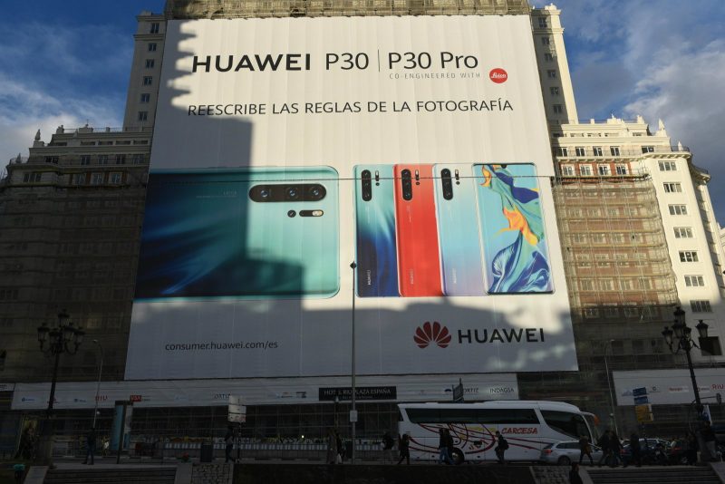 CIA Warned Huawei P30 Pro