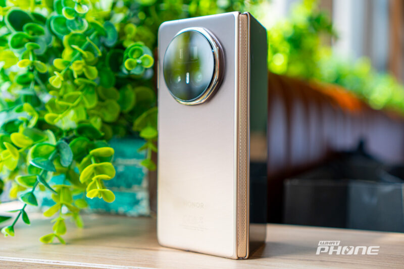 HONOR Magic V5