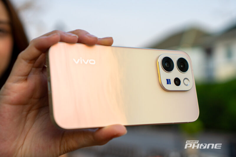 vivo V70