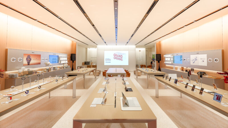 HUAWEI Experience Store